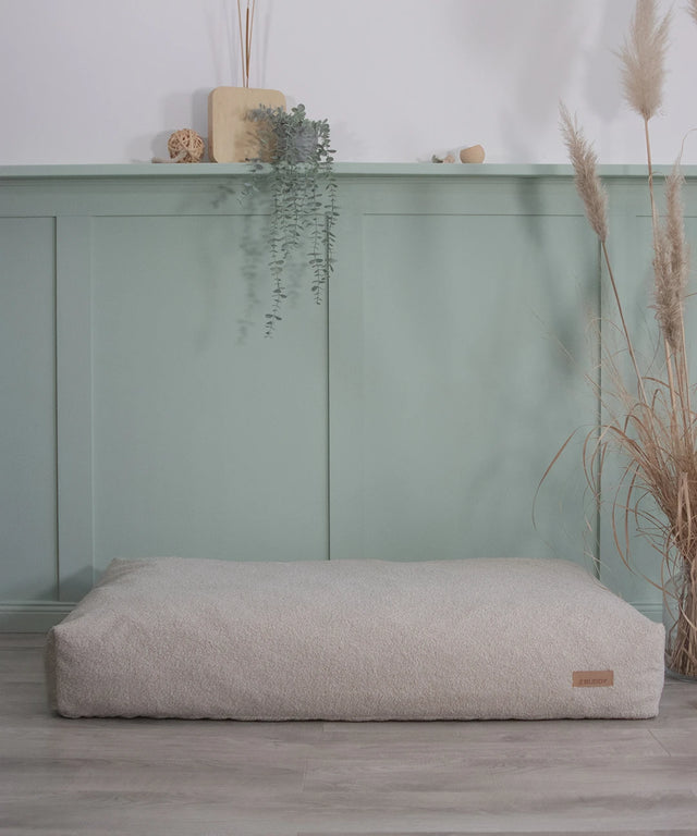 BUDDY. Hundebett - LeFluff - aus recycelten Materialien - 80 x 120 cm bei BUDDY. Hundezubehör online kaufen BUDDY. Hundebett - LeFluff - aus recycelten Materialien - 80 x 120 cm bei BUDDY. Hundezubehör online kaufen