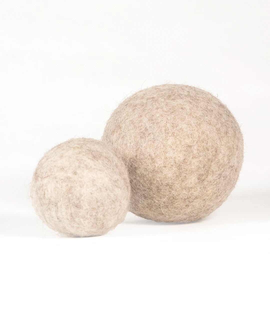 BUDDY. Hundespielzeug aus Wollfilz "Ball" - natürliches Hundespielzeug bei BUDDY. Hundezubehör online kaufen